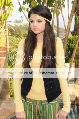 normal_selenafan05-1.jpg selena gomez photoshoot image by hanahksullivan