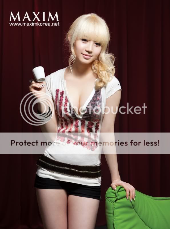 Forum Image: http://i323.photobucket.com/albums/nn463/sp1tfyr3/Kpop/Yura1.jpg