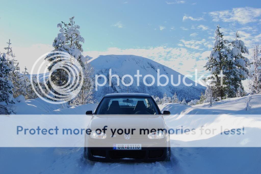 Norwegian country, alot of snow and a black R32 | VW Vortex ...